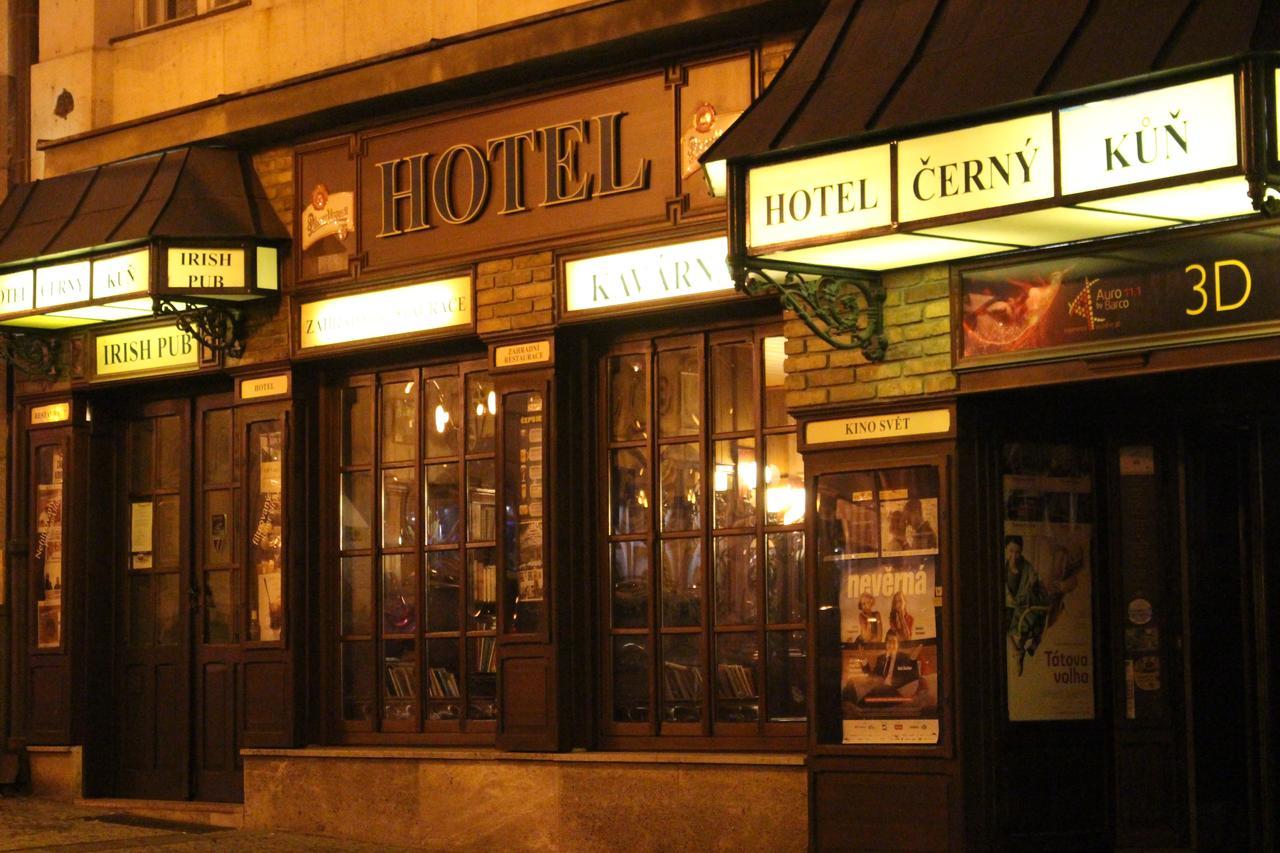 Hotel Cerny Kun Louny Eksteriør billede